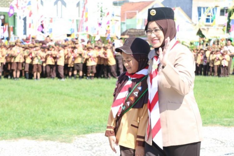 Kenalkan Gerakan Pramuka Sedari Kecil